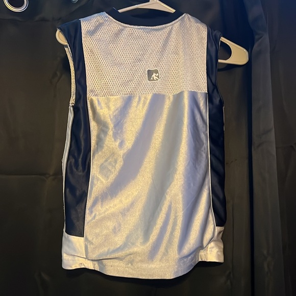 And 1 reversible practice jersey - Picture 2 of 7